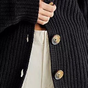 Available colors. black, size M.